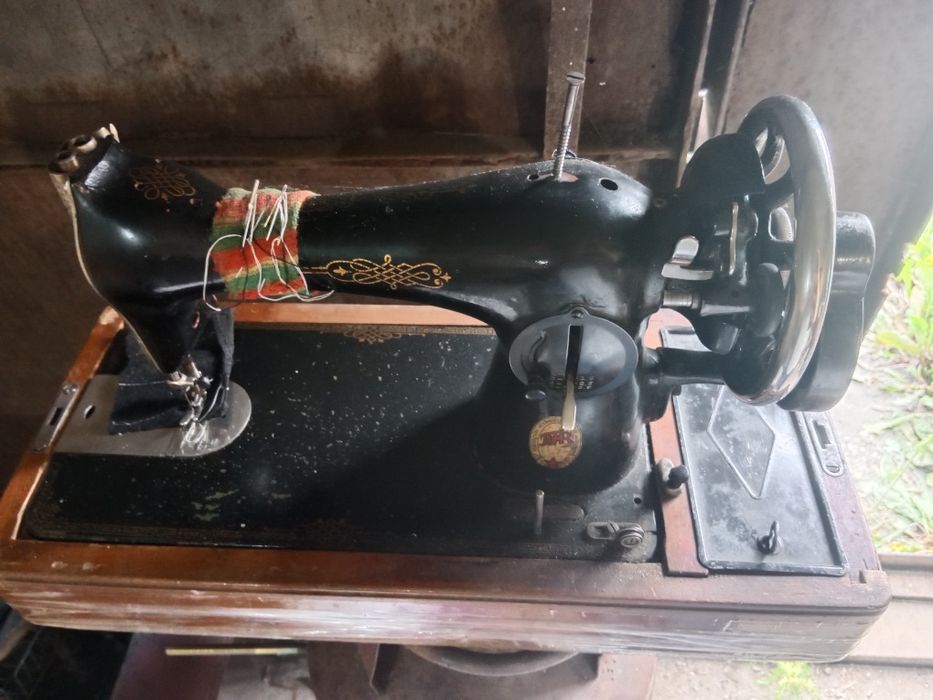 Швейная машинка ручная