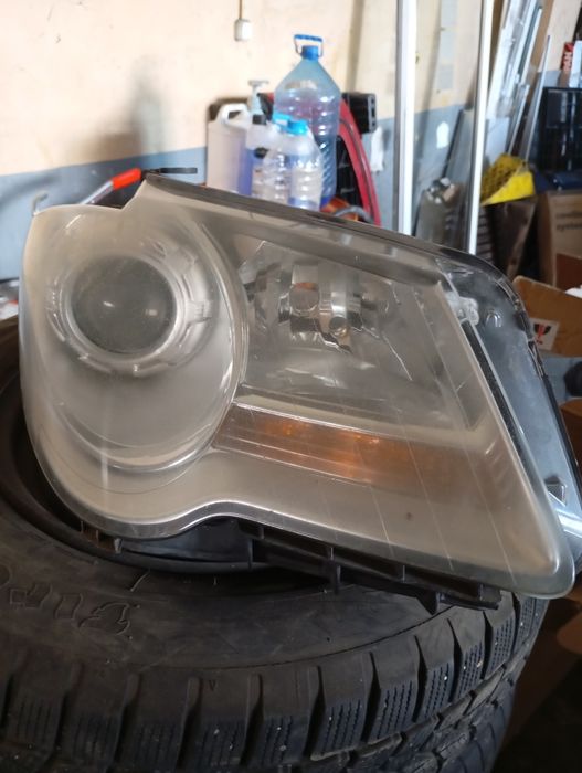 Фарове за Фолксваген Туран