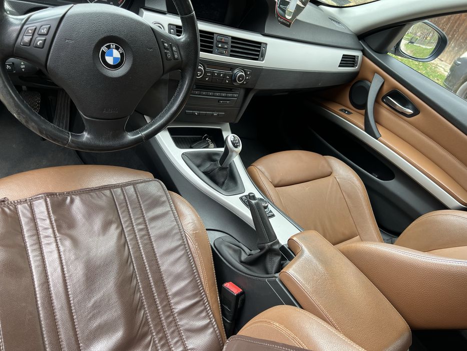 BMW 3 Series 2010 — imagine 4