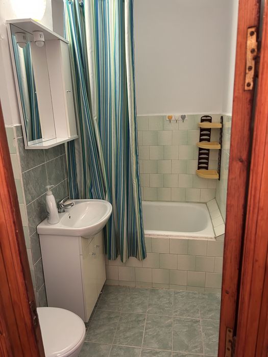 Garsonieră de închiriat