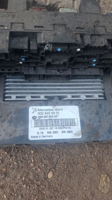 Части от Мерцедес W203