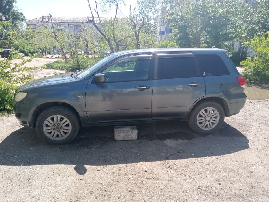 Митсубиси айртрек