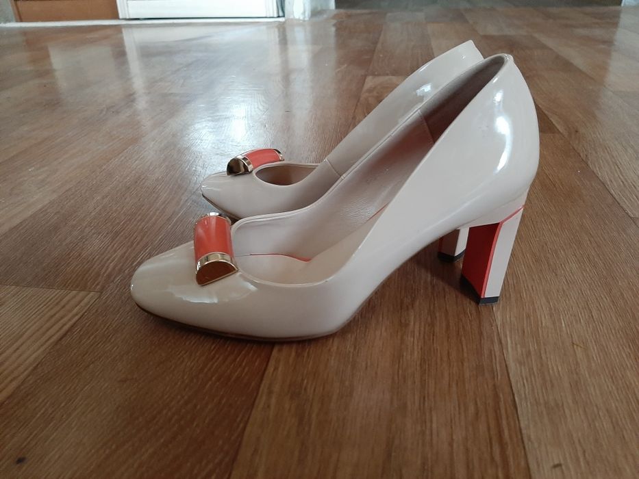 Туфли почти новые