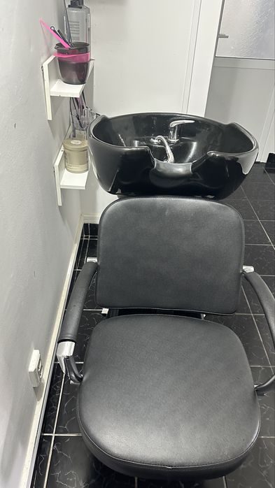 Scafa coafor aproape noua