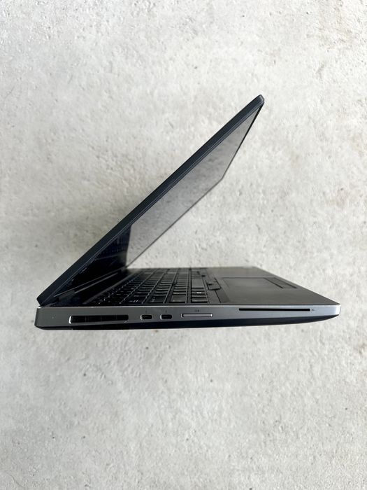 Vand Laptop Dell Precision 7540 cu Touchscreen