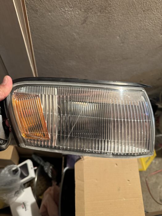 Тойота креста правый поворотник