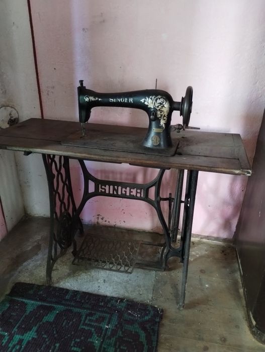 Mașina de cusut Singer