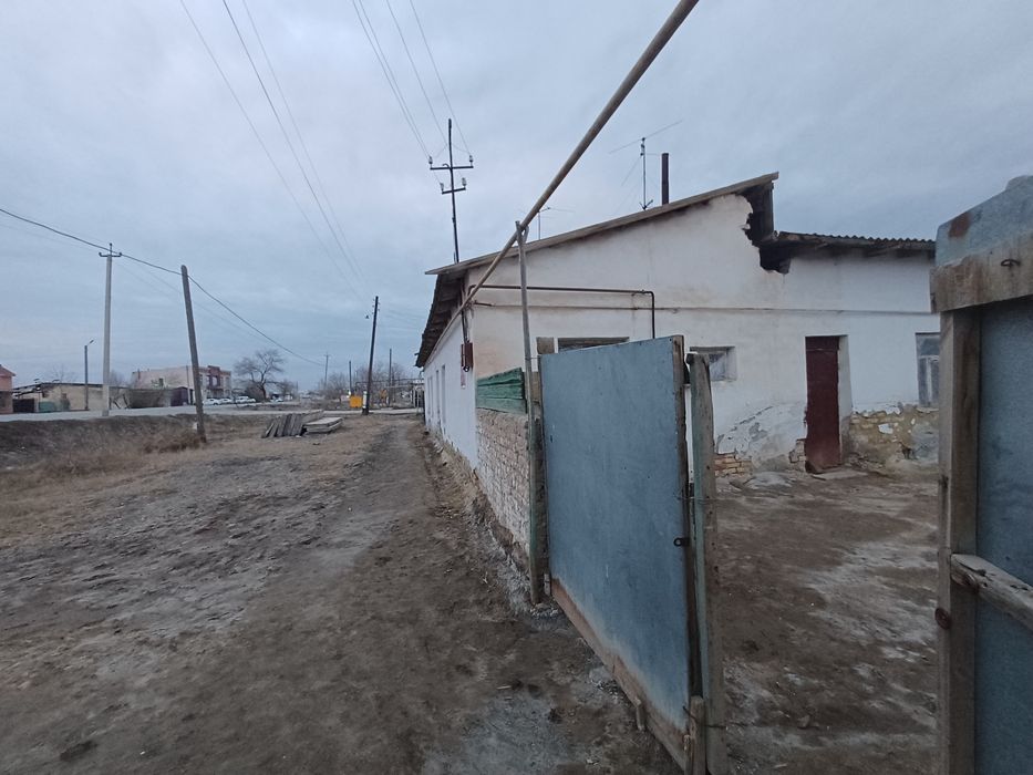 Жолдын бойындагы жай сатылады