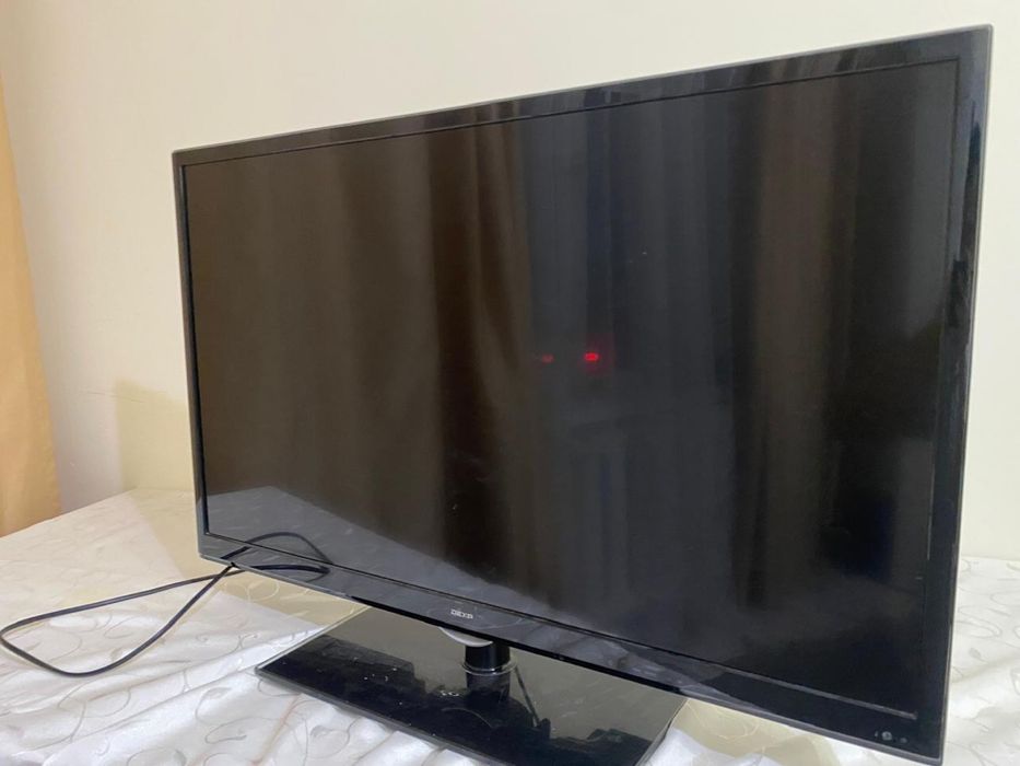 Телевизор dexp( нет смарт тв)