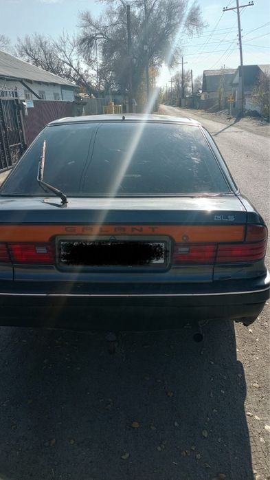 Продам машину Mitsubishi Galant