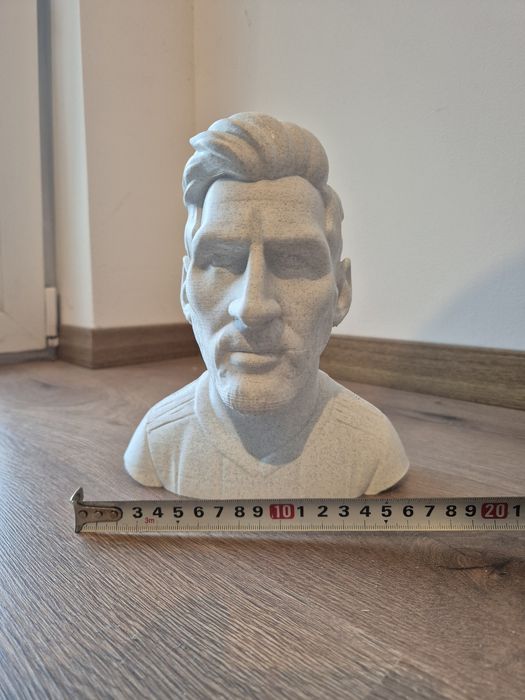 Lionel Messi statuie bust. Leo Messi statue 20 cm