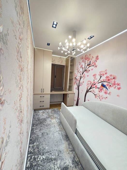 НОВАЯ 3х ком.кв-ра возле метро МИНОР,  3/7/9  свежий ремонт !