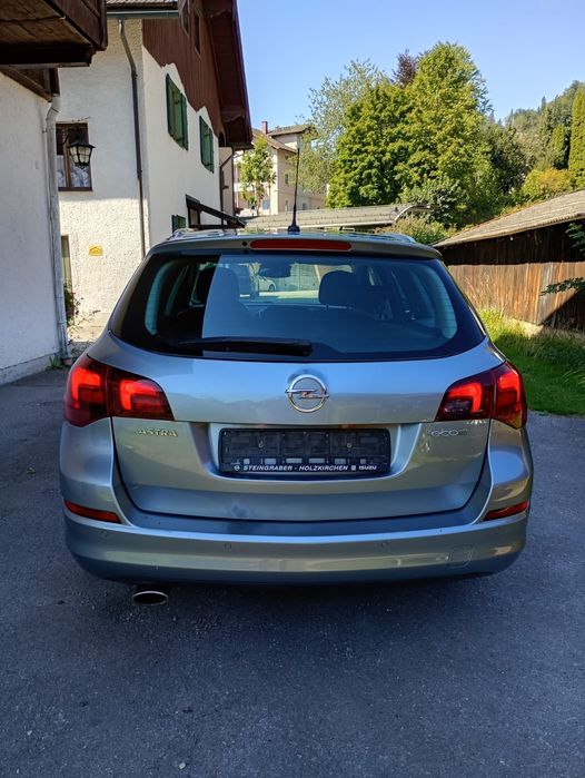 De vanzare opel astra 2012 disel