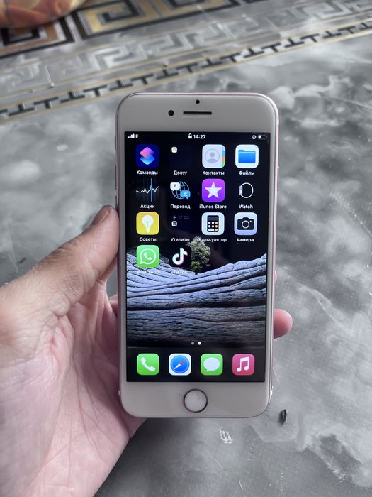Продам айфон 7 срочна за 20к акб 73