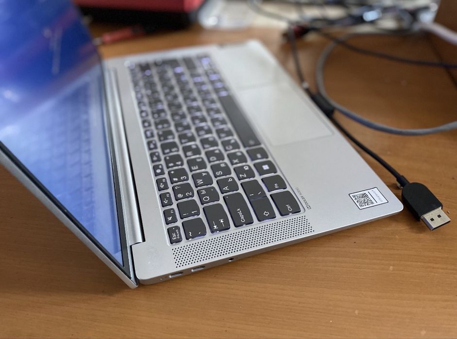 Лаптоп Lenovo IdeaPad 5G Pro