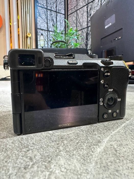 Sony 7 C perexadniksiz