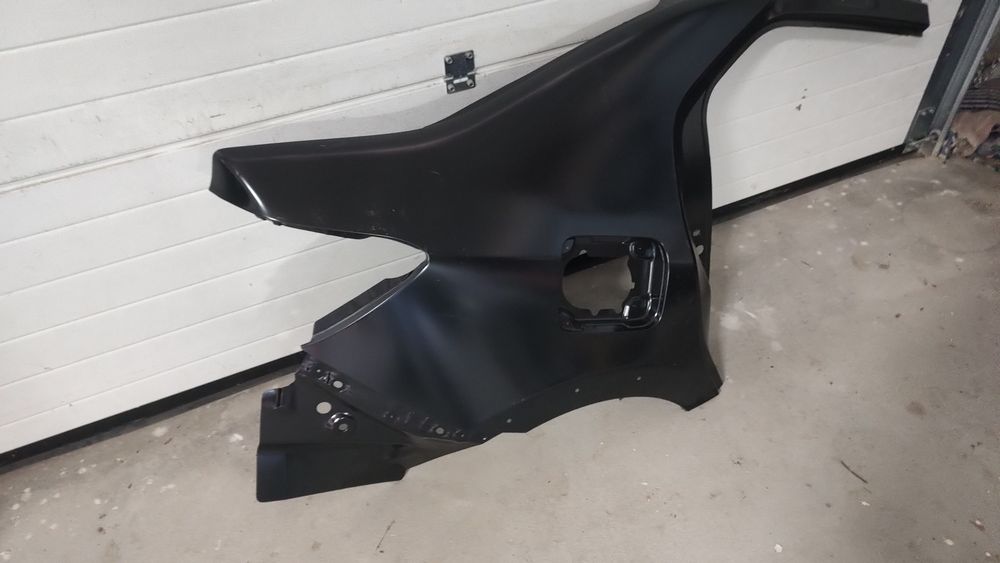 Aripa dreapta spate Logan 2 stepway