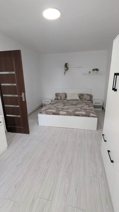 Garsonieră de închiriat - Focșani