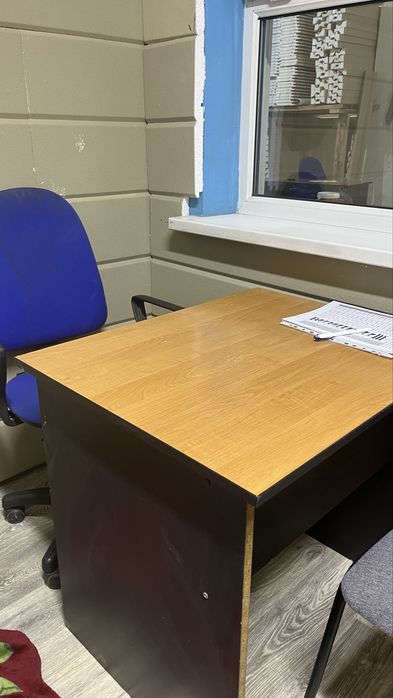 Мебель для офиса б/у хорошем состоянии.