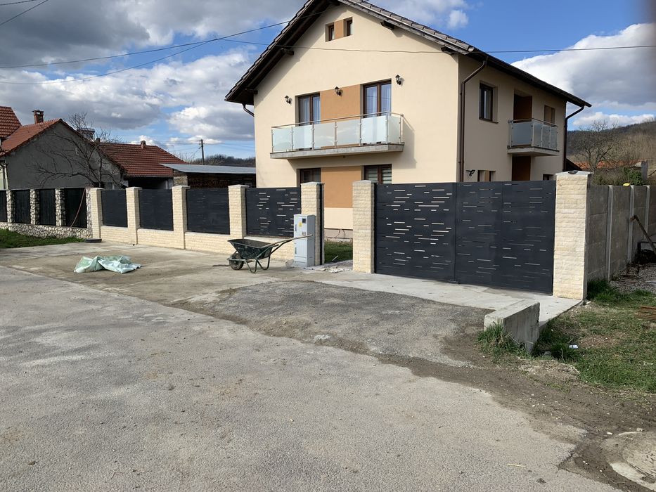 Firma: Porti , scari , gard , balustrade: Firma