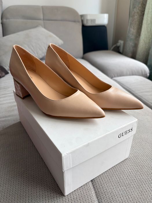 Дамски обувки Guess
