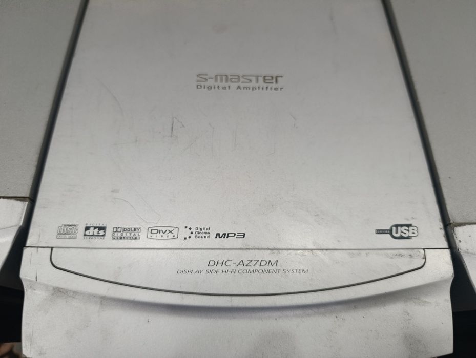 Продам оригинальный музыкальный центр Sony.