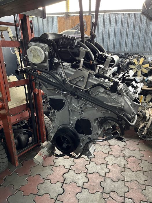 Двигатель новый vq40