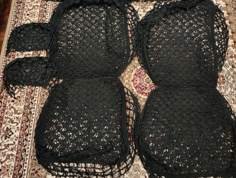 Плетёные, универсальные чехлы на авто.