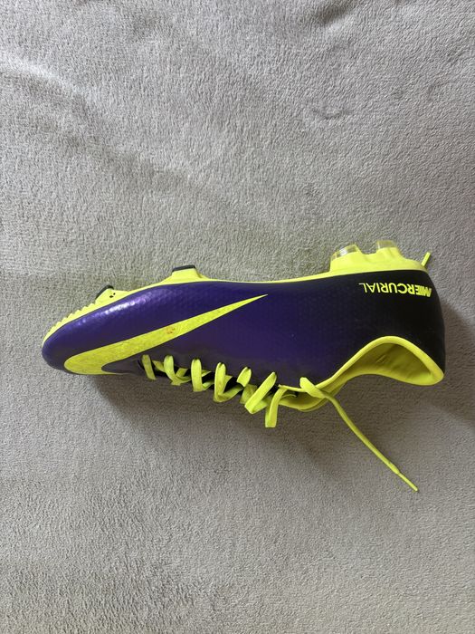 Ghete fotbal nike 44