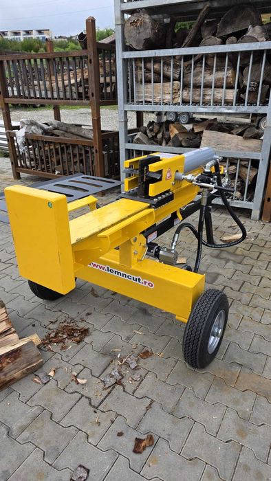 Despicator 35 tone cu motor benzina 15 CP