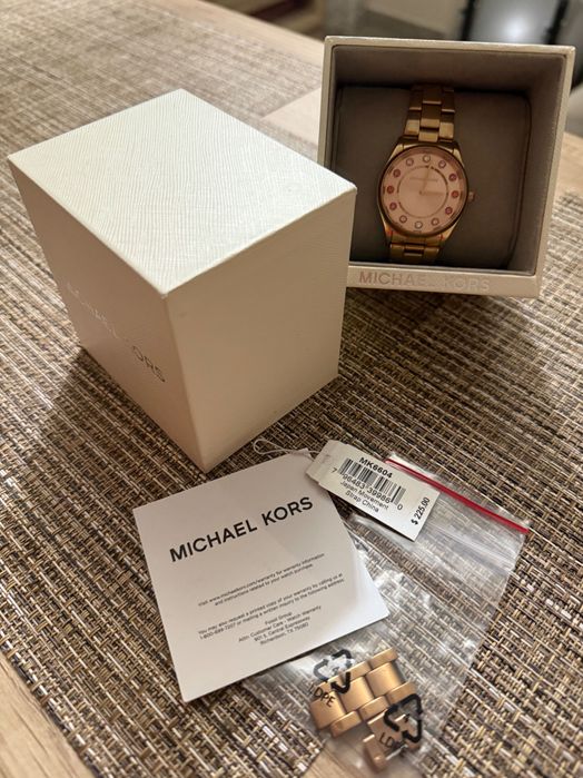 Дамски часовник Michael Kors MK6604, благородна стомана, розово злато