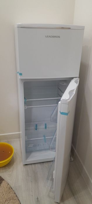 Холодильник LEADBROS