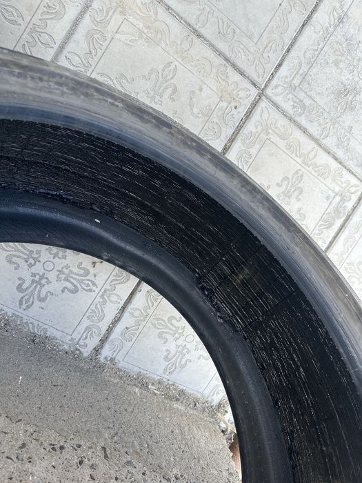 Шины 245/40/R19 исключительно для запаски