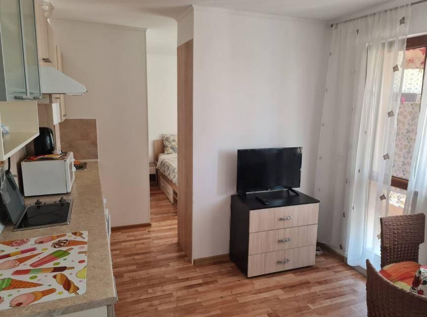 Дава се под наем Двустаен апартамент в Варна, Окръжна болница - 40 кв.м за 550 € - Снимка #1