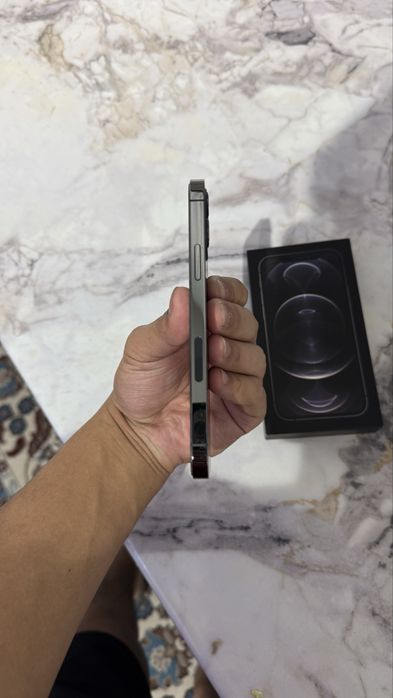 Айфон 12 про 256/8