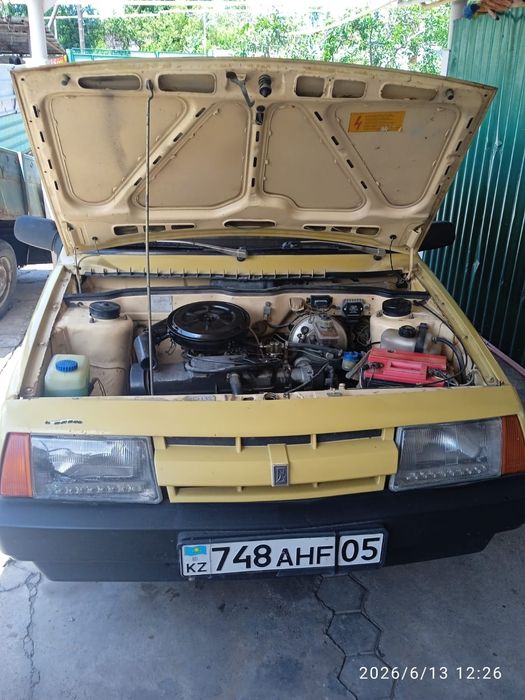 Автомобиль ВАЗ 2109
