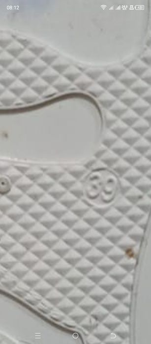 Продаются  кеды 39 р.