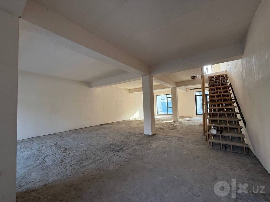 Два дома 560 м² Циолковского: ресторан «Султан Сулейман»