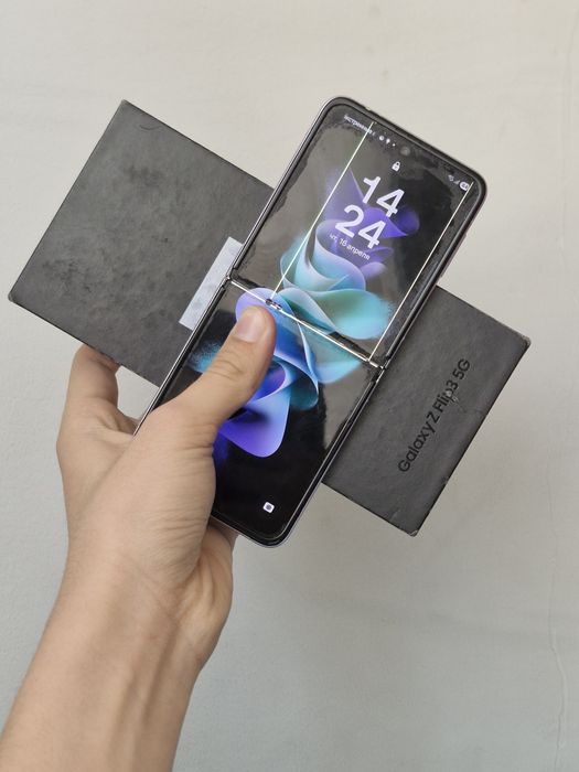 Samsung Z Flip 3 на 256 Гб