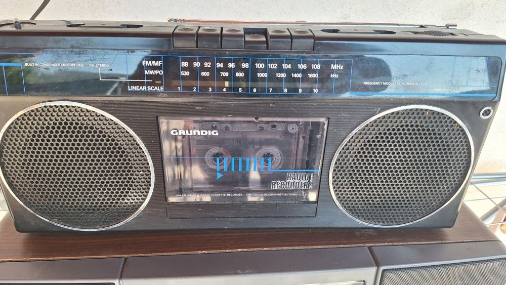 Vând radio ITT schaub lorenz viola