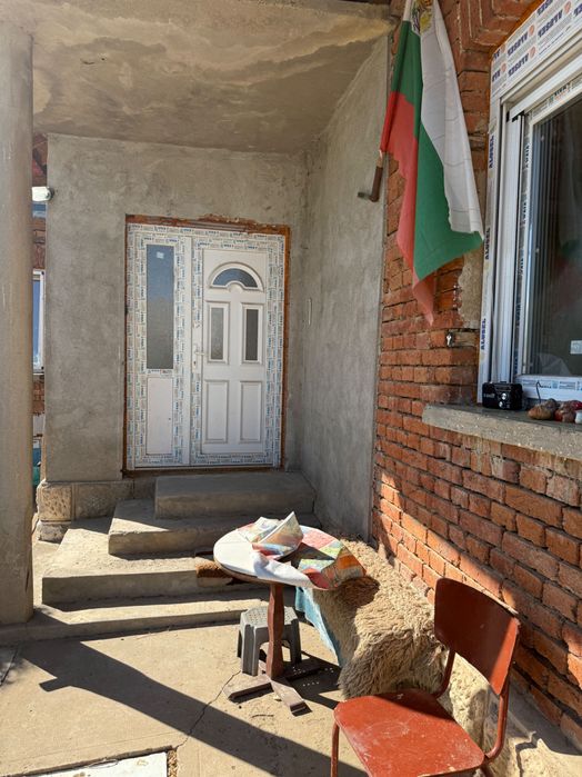 Продава се Къща в Кубрат - 65 кв.м за 667 €/кв.м - Снимка #1