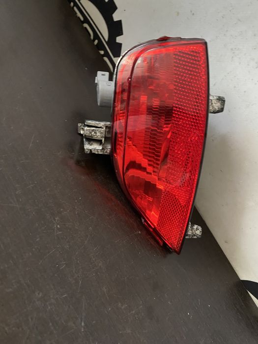 Lampa ceata stanga spate Dacia Logan sedan berlina an 2017-2020