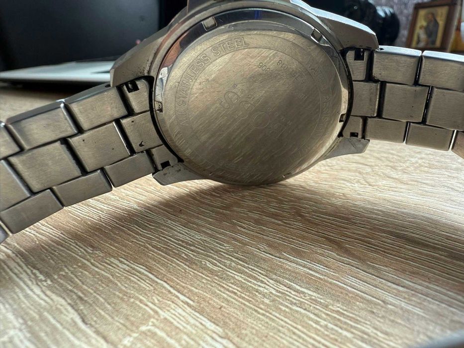 мъжки метален часовник Hugo Boss  100 meters deep ocean  bracelet