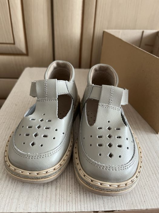 Продаются сандали