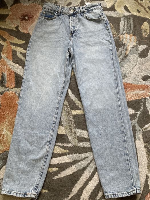 Vand blugi dama marimea 38 stare foarte buna