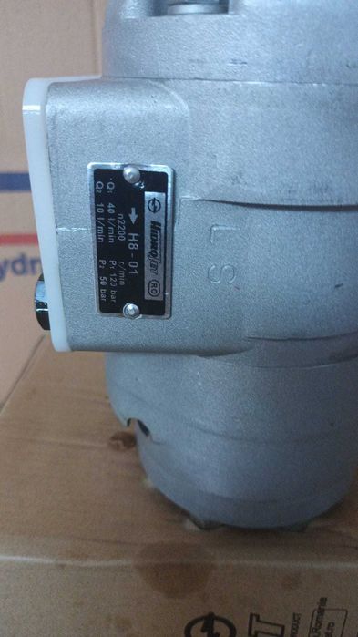 Pompa H801 pentru tractor U650