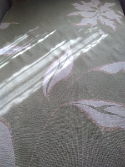 Продам палас 2×3м- зеленый.