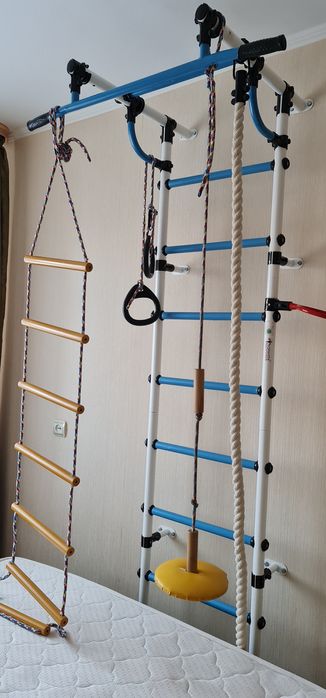 Продам шведскую стенку