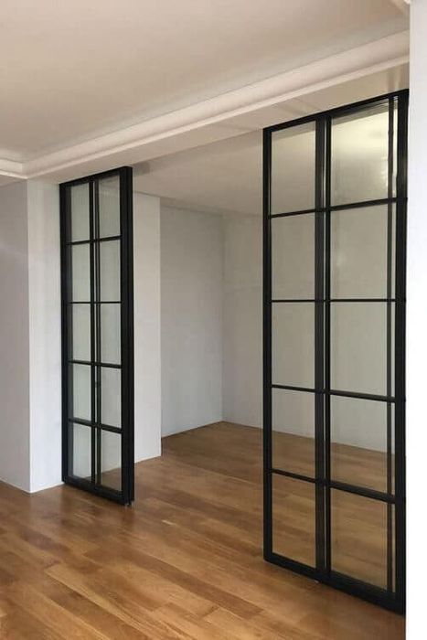 Душевые кабины. Стеклянные перегородки. Раздвижные двери под заказ