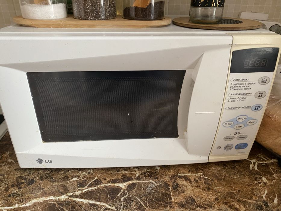 Микроволновка  LG